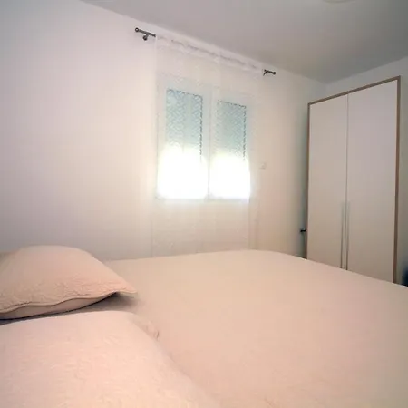 Appartement Stella Tisno